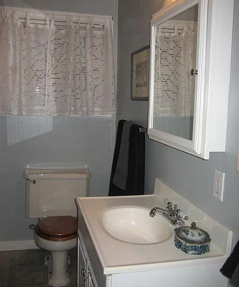 1131 Humboldt St — Photo 7