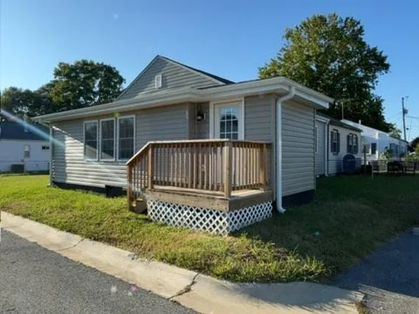 27 Highland Pl #27, Indian Head, MD 20640