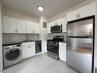 Rented by Hillel Realty Group