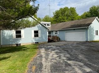 110 Regent Estate Rd, Jacksonville, IL 62650