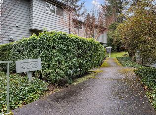 4429 Fox Hollow Rd APT 3, Eugene, OR 97405