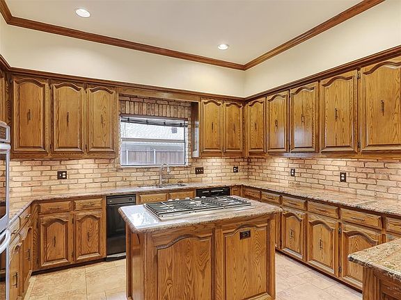 3rd image of 6705 Spokane Pl