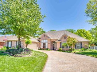 3007 Barn Swallow Rd, Enid, OK 73703