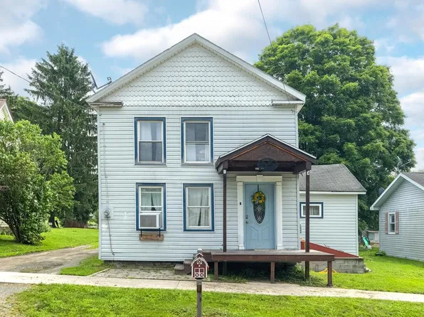 33 Roseville Ave, Mansfield, PA 16933