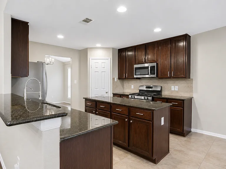 13903 Bellows Gate Ct — Photo 11