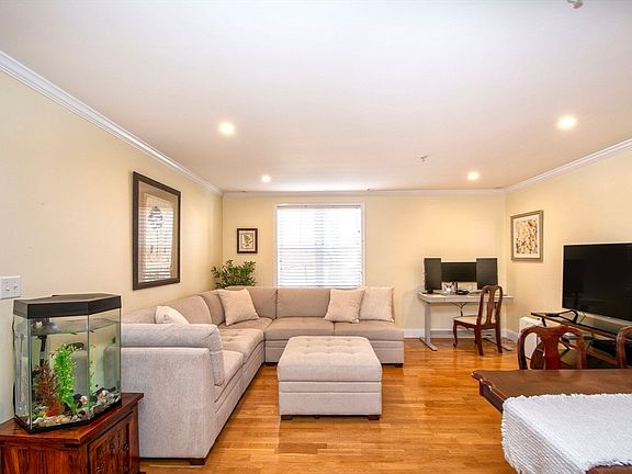 5th image of 145 Hancock St #210