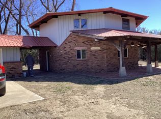 811 W 82nd Ave, Hutchinson, KS 67502