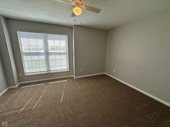 5th image of 6302 Bishops Pond Ln