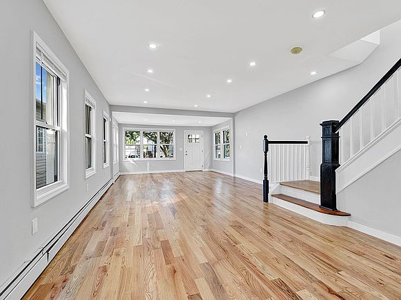 5th image of 14342 Ferndale Ave