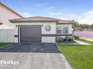 8624 NW 196th Ter, Hialeah, FL 33015