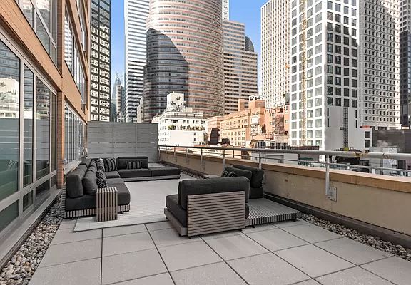 2nd image of 250 E 53rd St APT 902