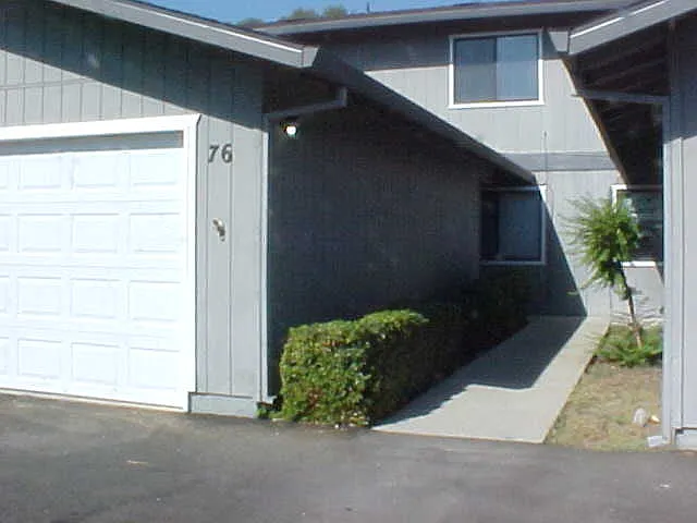 Building Photo - Oakwood Townhomes