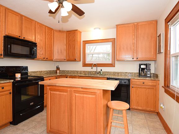 3rd image of 8777 N 66th St