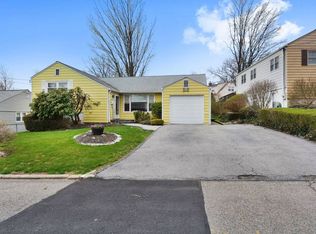 259 Croydon Rd, Yonkers, NY 10710