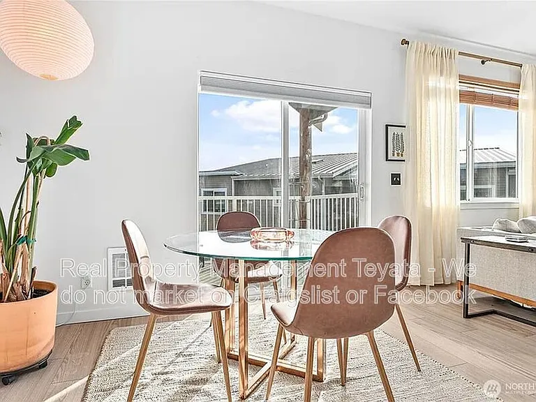 2173 Sunnybrook Ln #202 — Photo 9