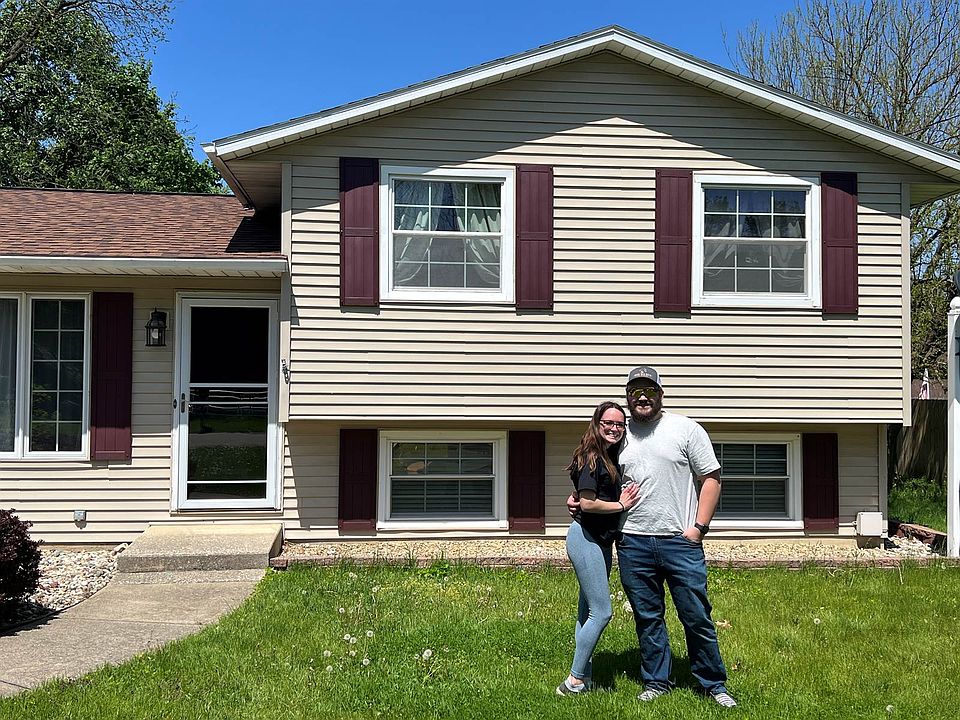 1st image of 109 Wayland St