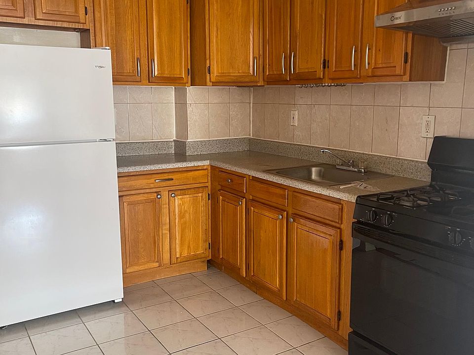 1st image of 4008 Barnes Ave APT 3