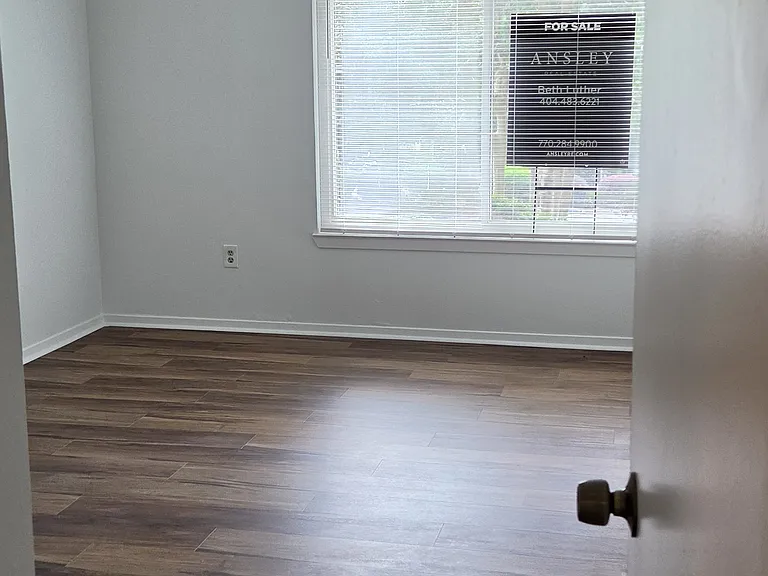 2192 Palmyra Dr SE — Photo 15