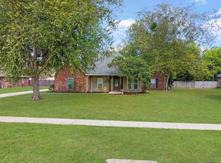 16428 Ole Homestead Ln, Prairieville, LA 70769