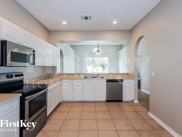 2751 Berkford Cir — Photo 7