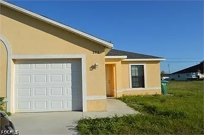825 SW 32nd Terrace Cpe
