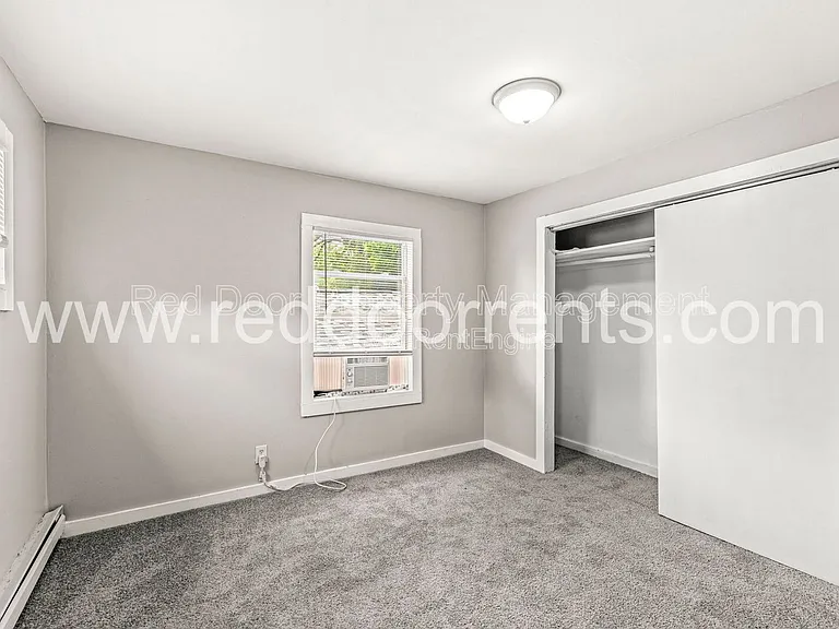 970 Edgemont Ave — Photo 10