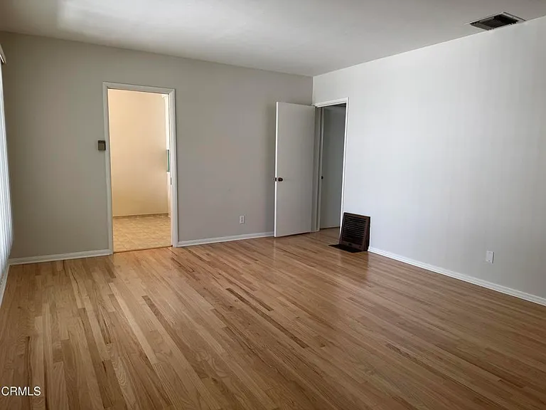 514 Linwood Ave #B — Photo 9