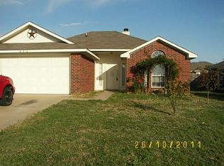 206 Navajo Trl, Alvarado, TX 76009