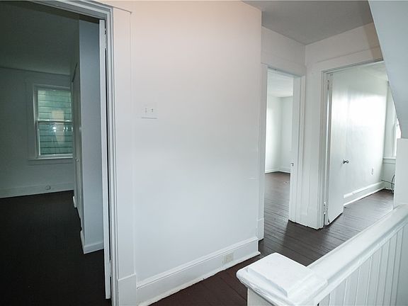 5th image of 1112 Ingham St