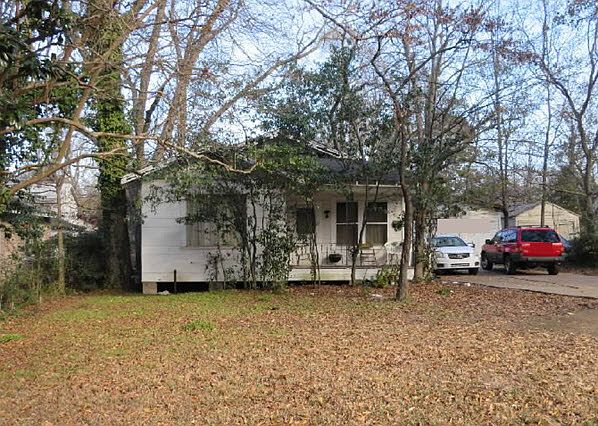 1st image of 3052 Devaughn St