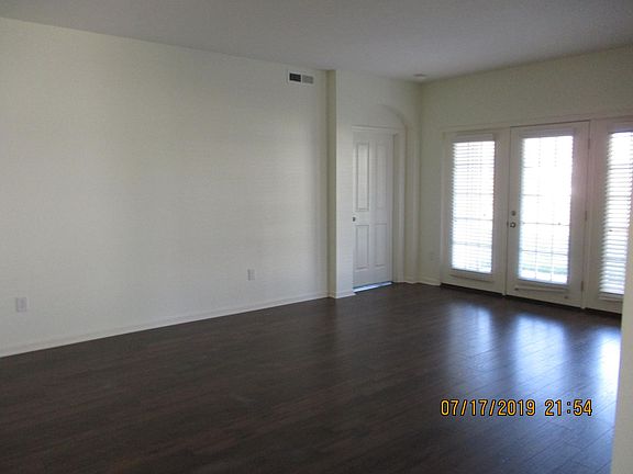 5th image of 5836 Yellowfin Ln