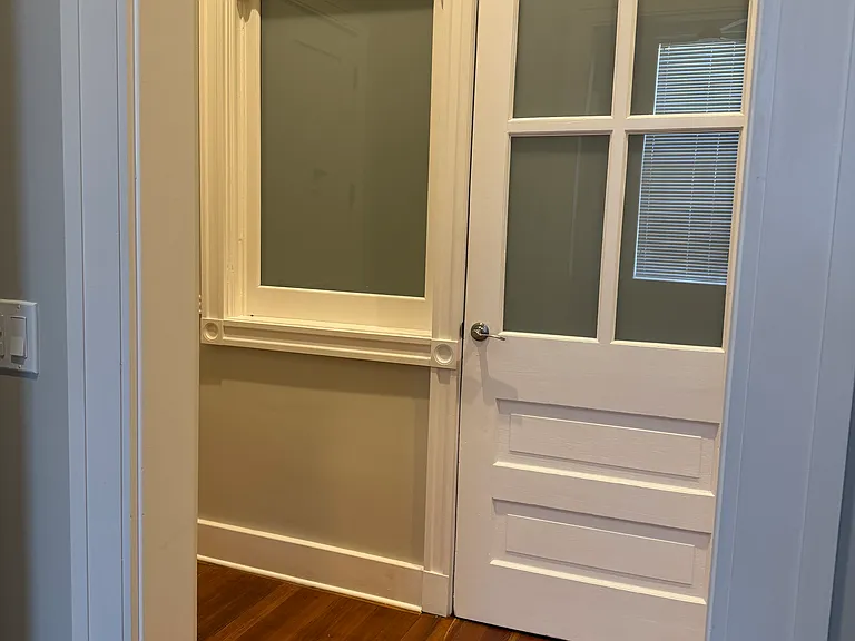 800 N Rendon St #206 — Photo 6