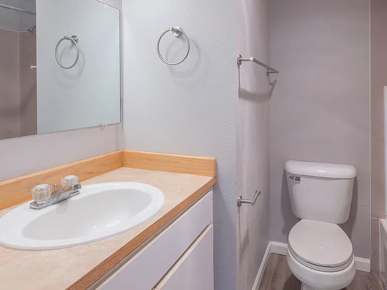 7 W Dravus St #E — Photo 7