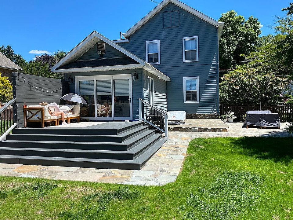 2nd image of 381 Godwin Ave