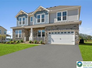 6851 Smith Ct, Bethlehem, PA 18017