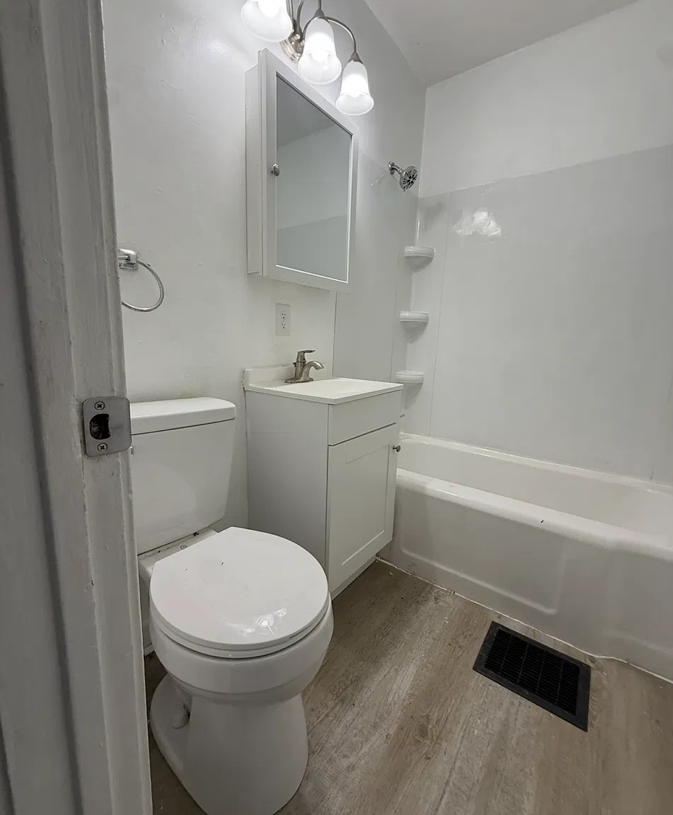 4 bed, 2211 sqft, $1,200 — Photo 4