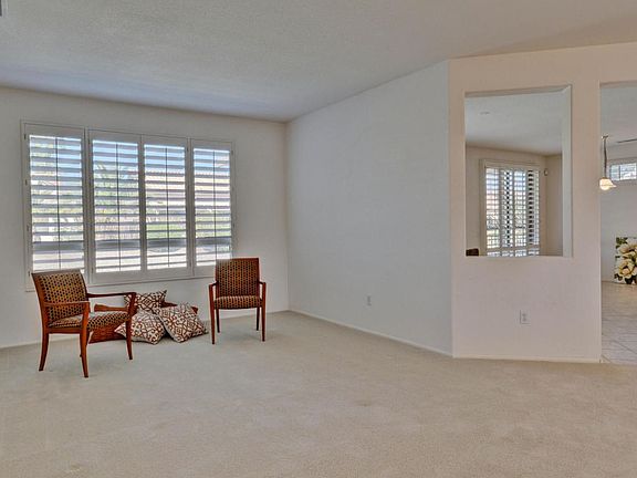 5th image of 15548 W Oakridge Ct