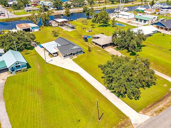 4th image of 5256 Bayouside Dr