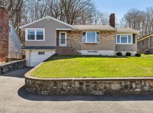14 Hillard Rd, Mount Arlington, NJ 07856
