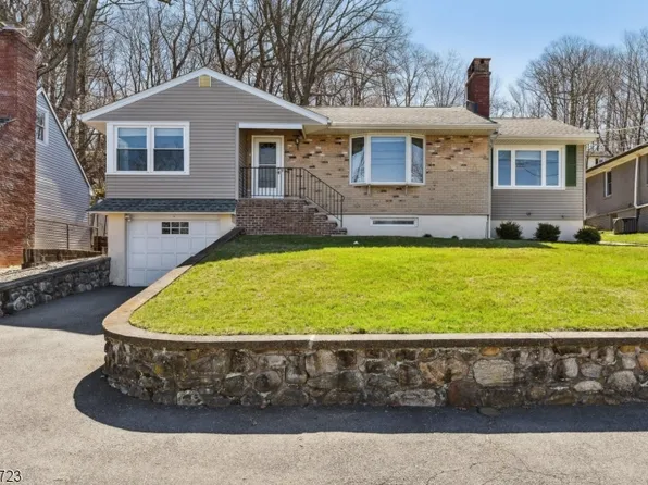 14 Hillard Rd, Mount Arlington Boro, NJ 07856