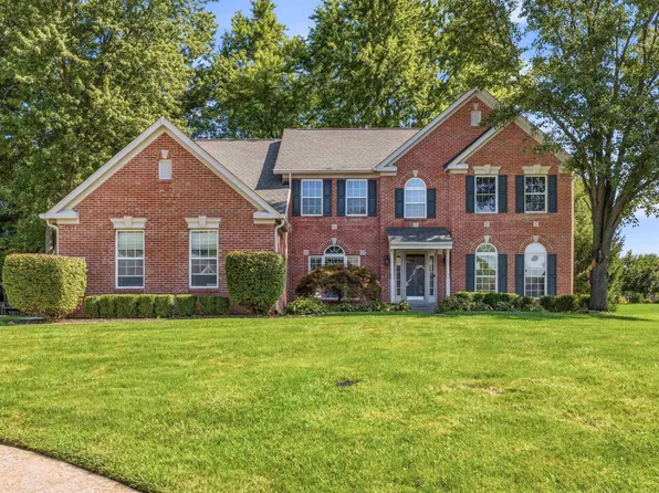 6374 Timberbluff Cir, Avon, IN 46123