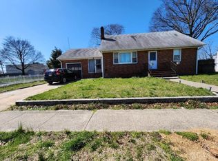 10 Candy Ct, Edison, NJ 08817