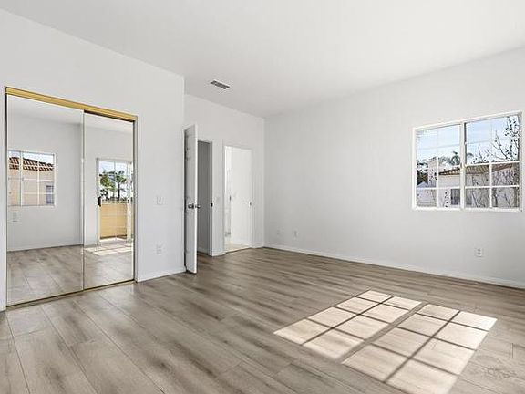 4th image of 414 W San Marcos Blvd W #100