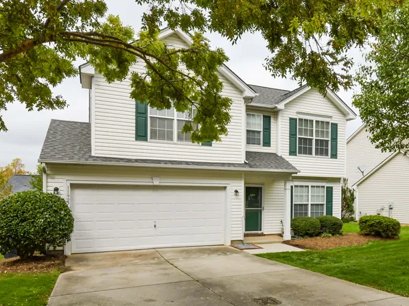 11927 Cheviott Hill Ln, Charlotte, NC 28213