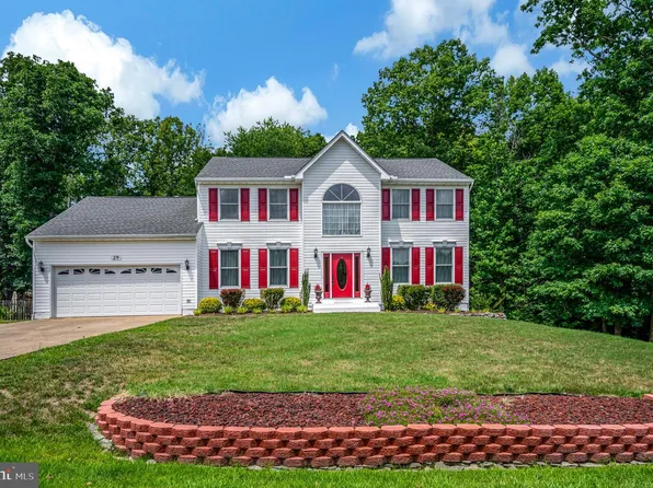29 Lynchester Dr, Fredericksburg, VA 22406