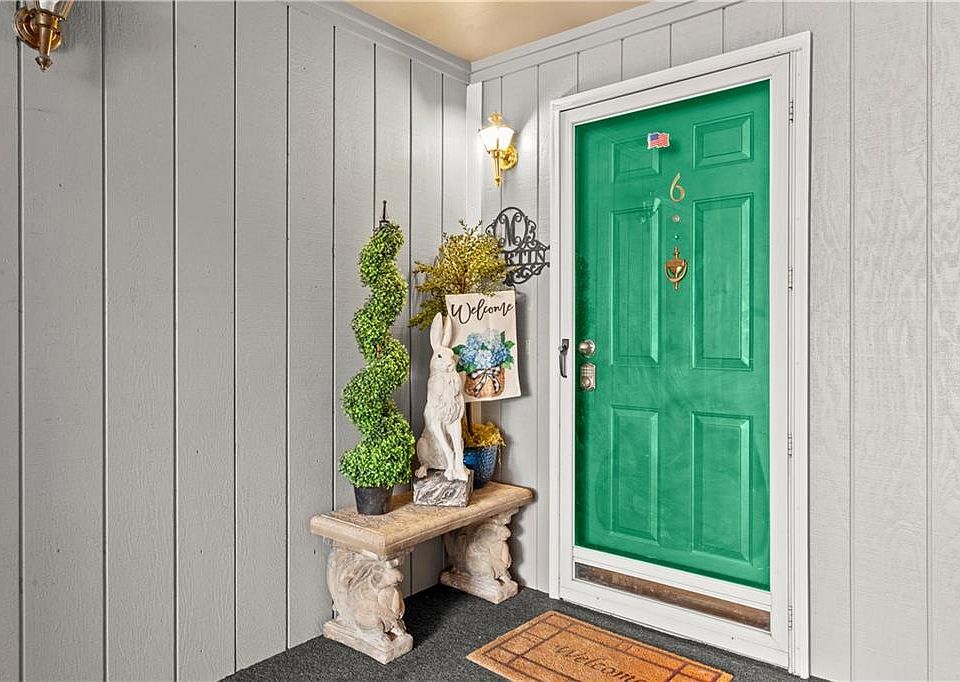 1st image of 4007 S Crysler Ave APT 6