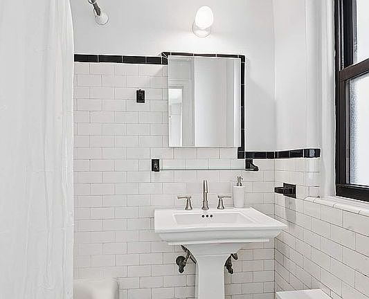 5th image of 205 E 78th St APT 5S