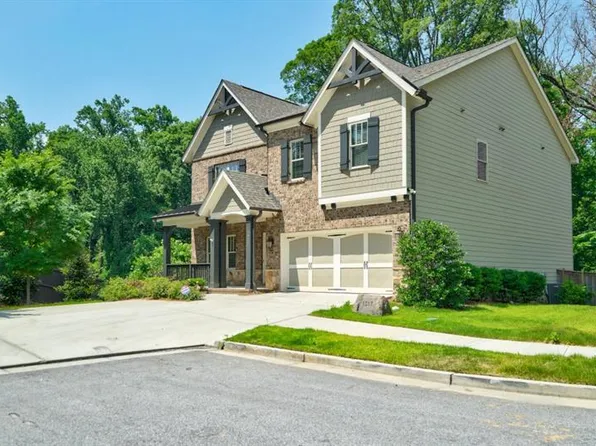1317 Winfair Ln NE, Atlanta, GA 30329
