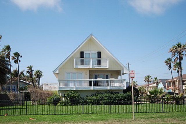1st image of 5909 E Sunset Dr
