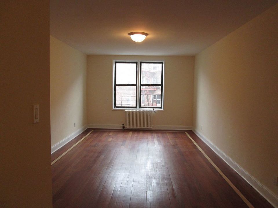 1st image of 4242 80th St APT 5R
